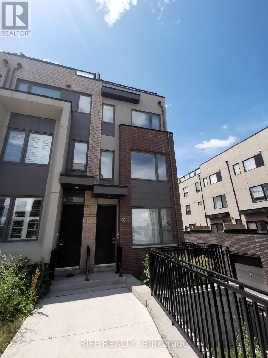 18 SARAH JACKSON CRESCENT, Toronto, Ontario