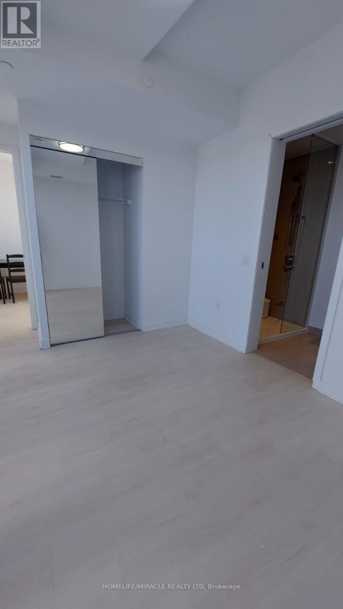 3900 Confederation Parkway, Mississauga, Ontario  L5B 0M3 - Photo 15 - W12455775