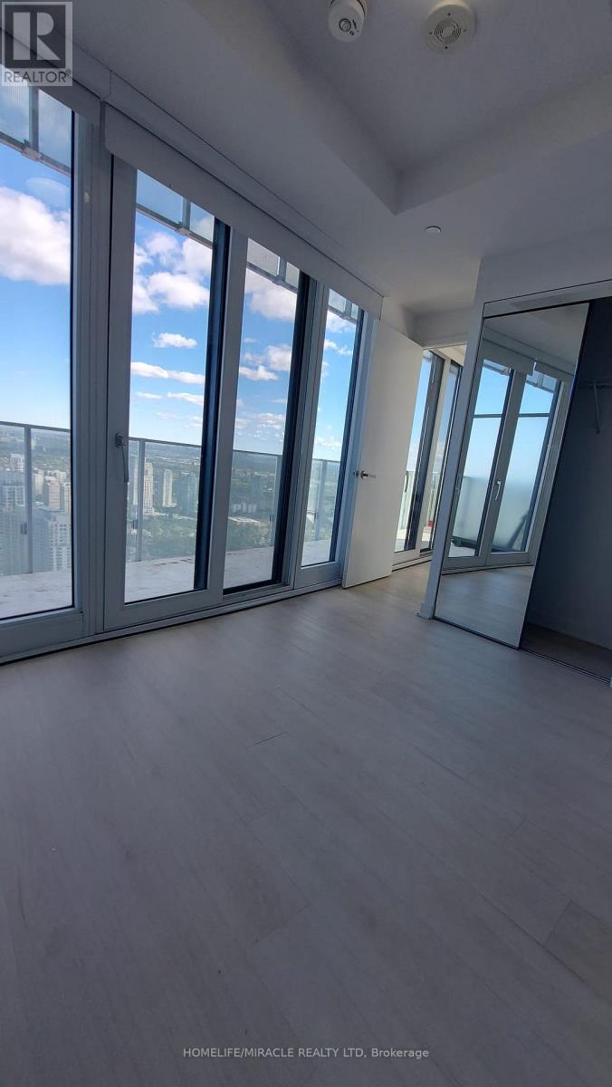 3900 Confederation Parkway, Mississauga, Ontario  L5B 0M3 - Photo 18 - W12455775