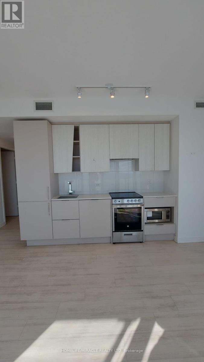 3900 Confederation Parkway, Mississauga, Ontario  L5B 0M3 - Photo 9 - W12455775