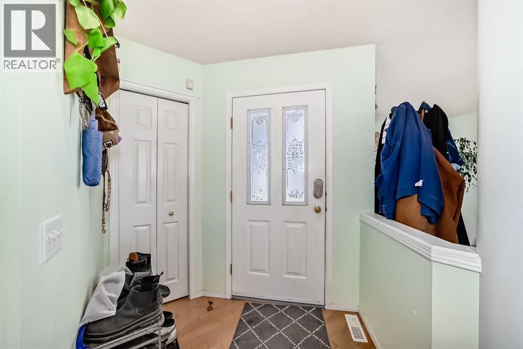 30 Millview Common Sw, Calgary, Alberta  T2Y 3Y7 - Photo 3 - A2263019
