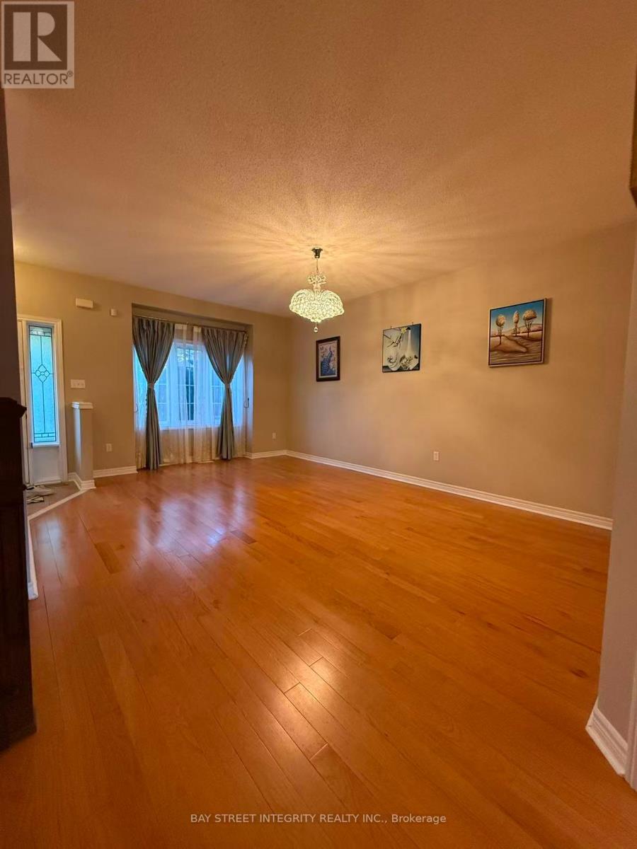 52 John Gary Drive, Markham, Ontario  L3R 5G8 - Photo 2 - N12420463
