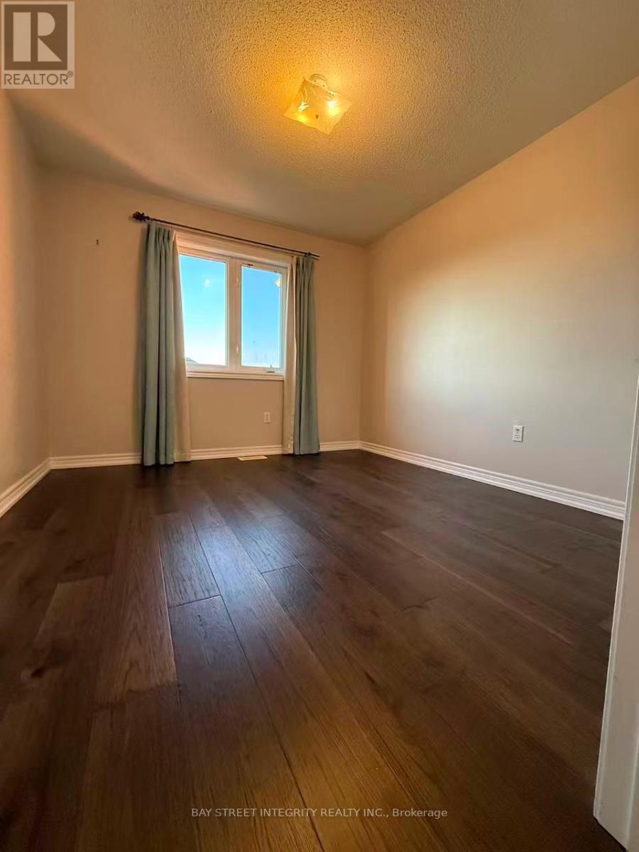 52 John Gary Drive, Markham, Ontario  L3R 5G8 - Photo 8 - N12420463