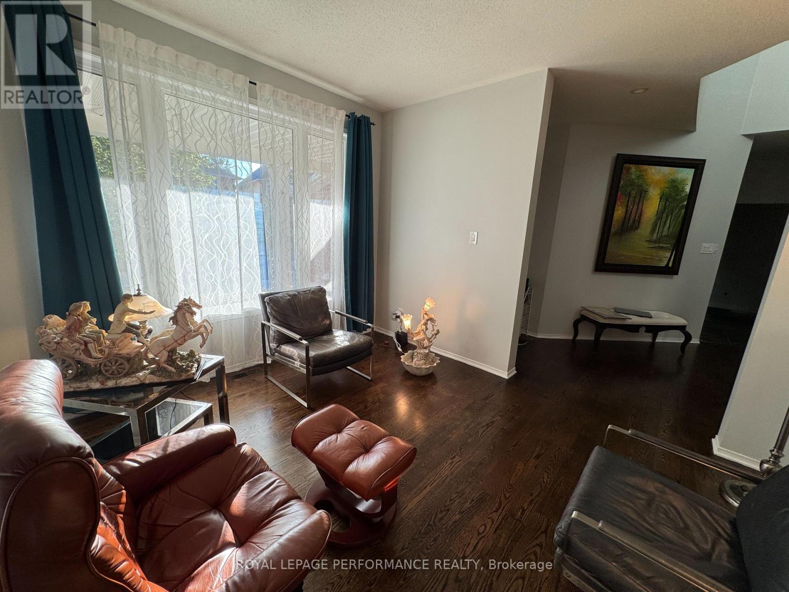 164 Copperwood Street, Ottawa, Ontario  K1C 7S3 - Photo 13 - X12455811