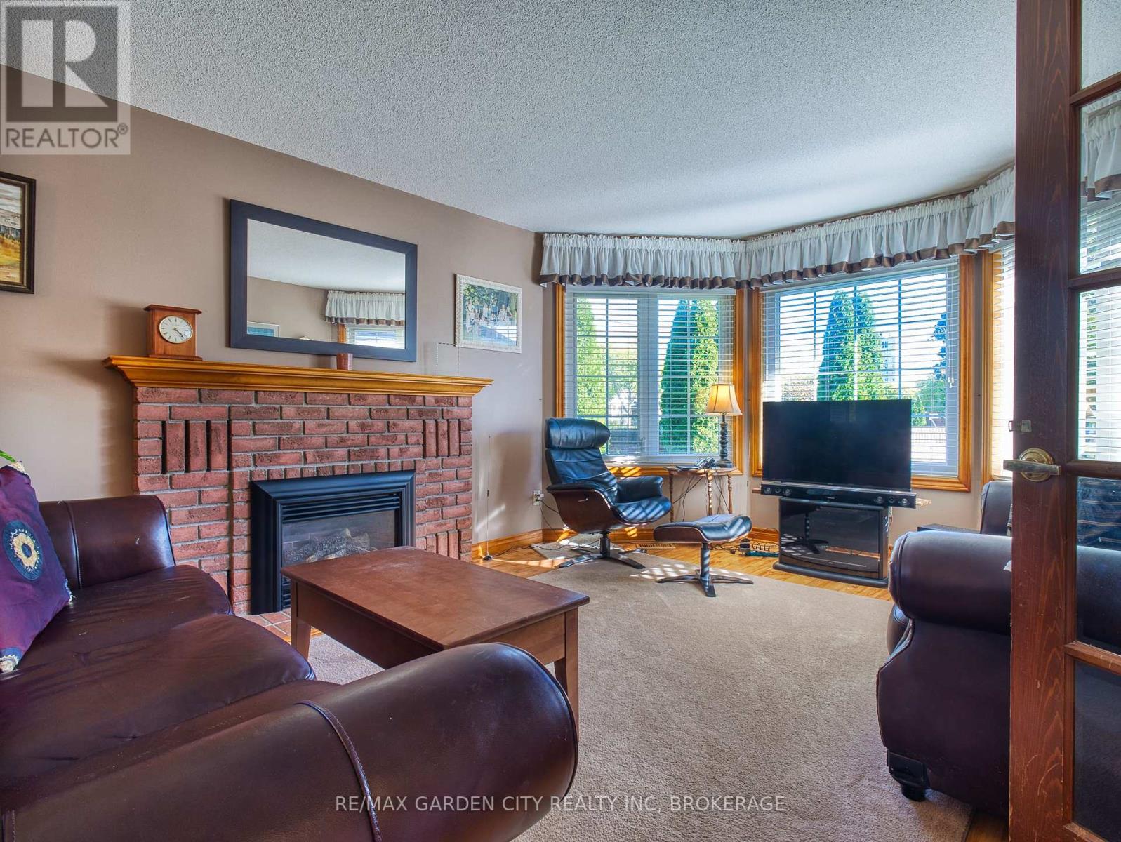 2 Harvest Oak Drive, St. Catharines, Ontario  L2S 3H4 - Photo 13 - X12455816