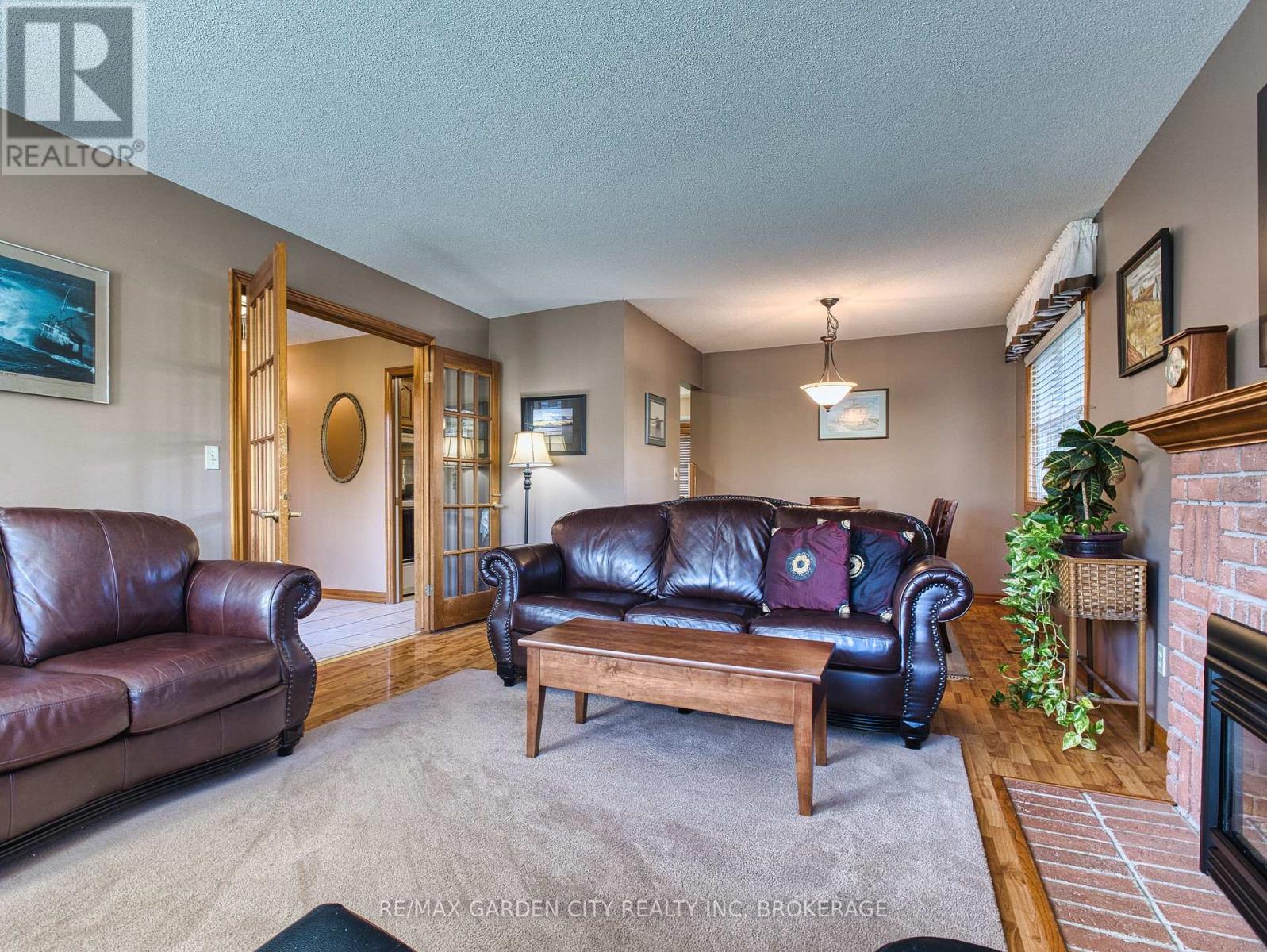 2 Harvest Oak Drive, St. Catharines, Ontario  L2S 3H4 - Photo 15 - X12455816