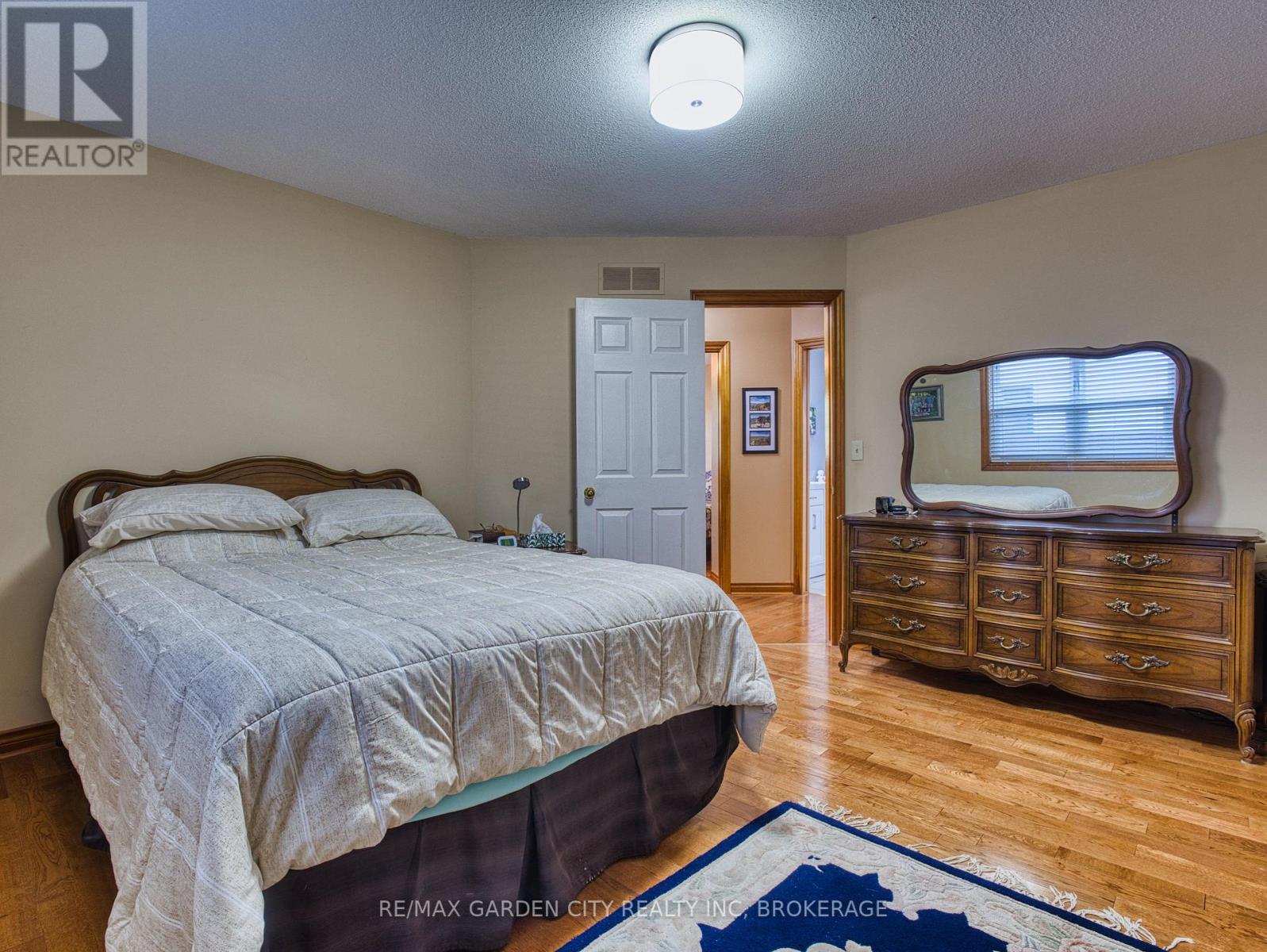 2 Harvest Oak Drive, St. Catharines, Ontario  L2S 3H4 - Photo 26 - X12455816