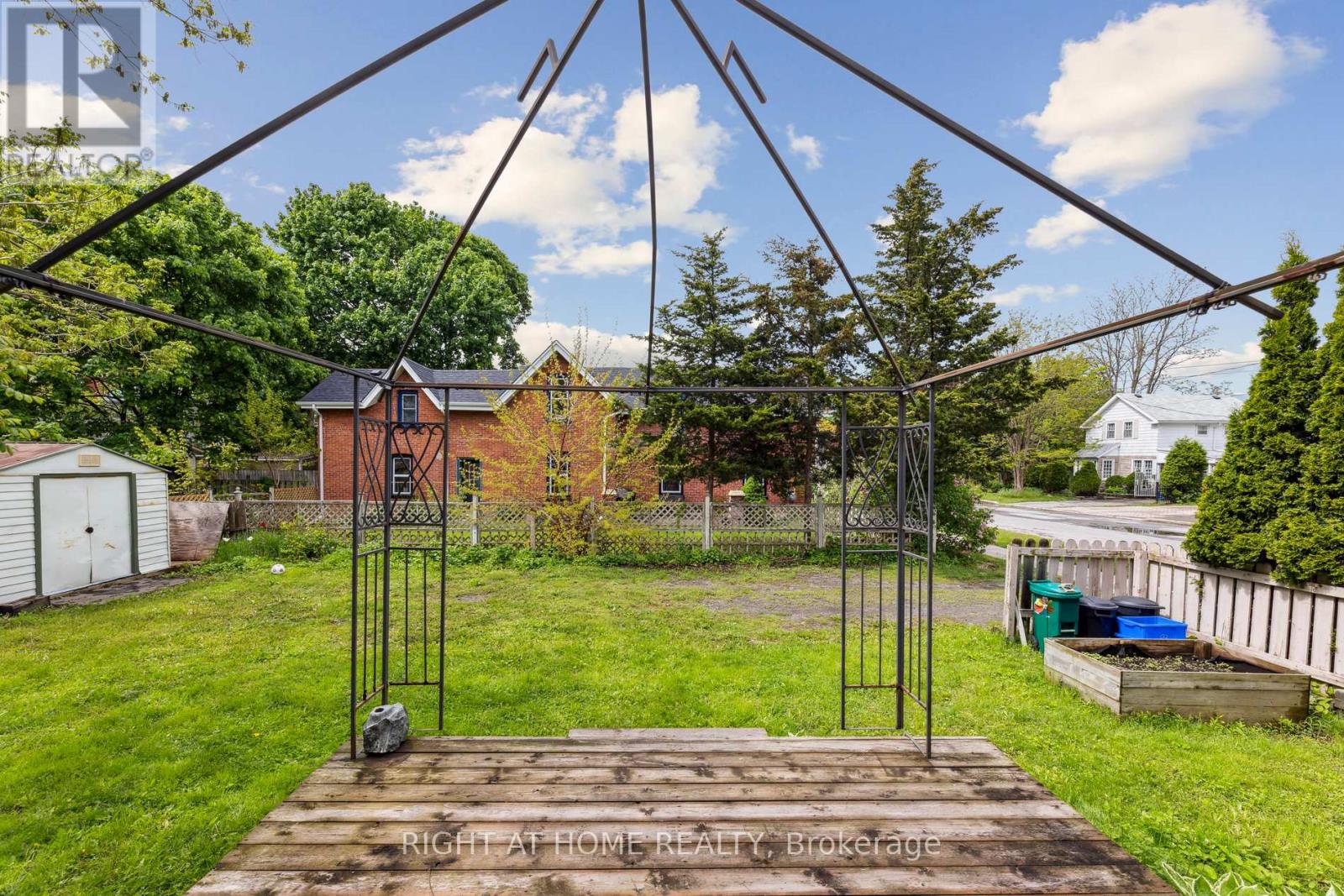 186 Dundas Street W, Quinte West, Ontario  K8V 3R2 - Photo 30 - X12377751