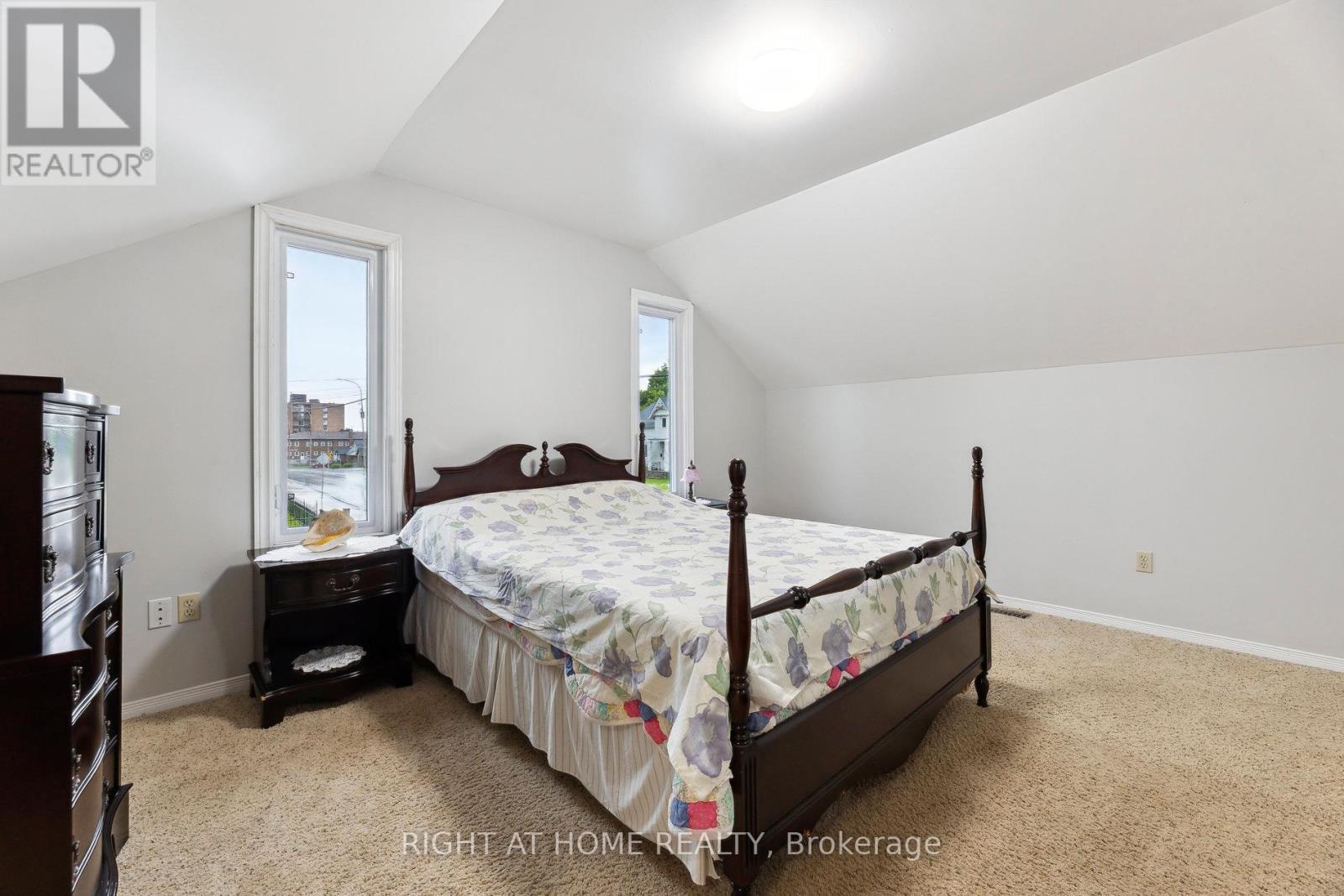 186 Dundas Street W, Quinte West, Ontario  K8V 3R2 - Photo 20 - X12377751