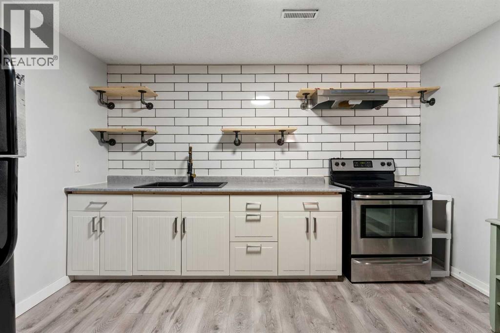 4635 70 Street Nw, Calgary, Alberta  T3B 2K7 - Photo 31 - A2262796