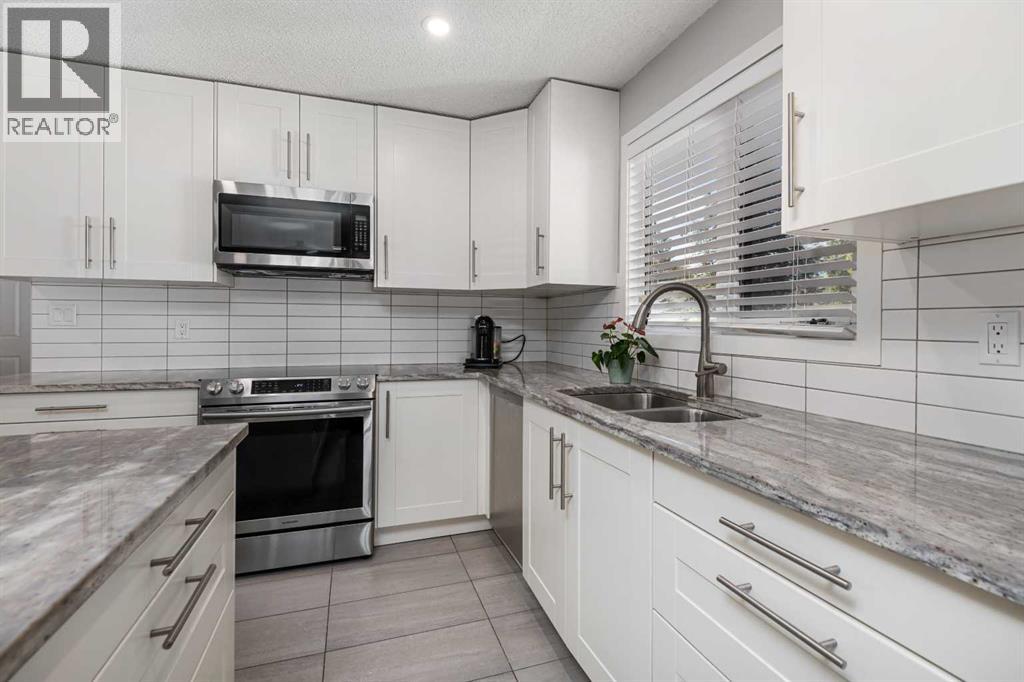 703 20 Avenue Nw, Calgary, Alberta  T2M 1E2 - Photo 10 - A2263007