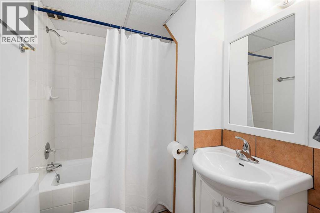 703 20 Avenue Nw, Calgary, Alberta  T2M 1E2 - Photo 27 - A2263007