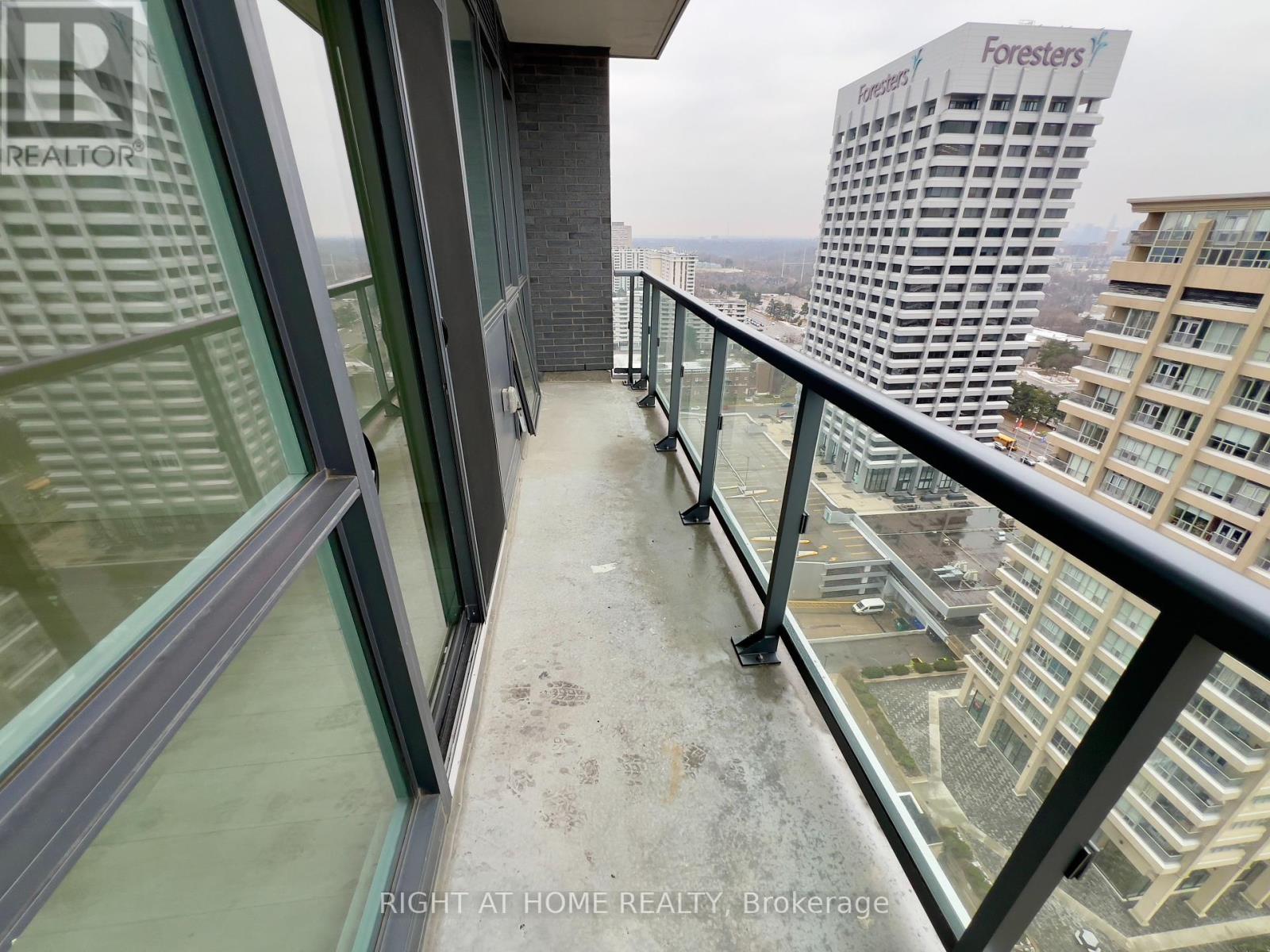 2210 - 6 Sonic Way, Toronto, Ontario  M3C 0P1 - Photo 11 - C12455799