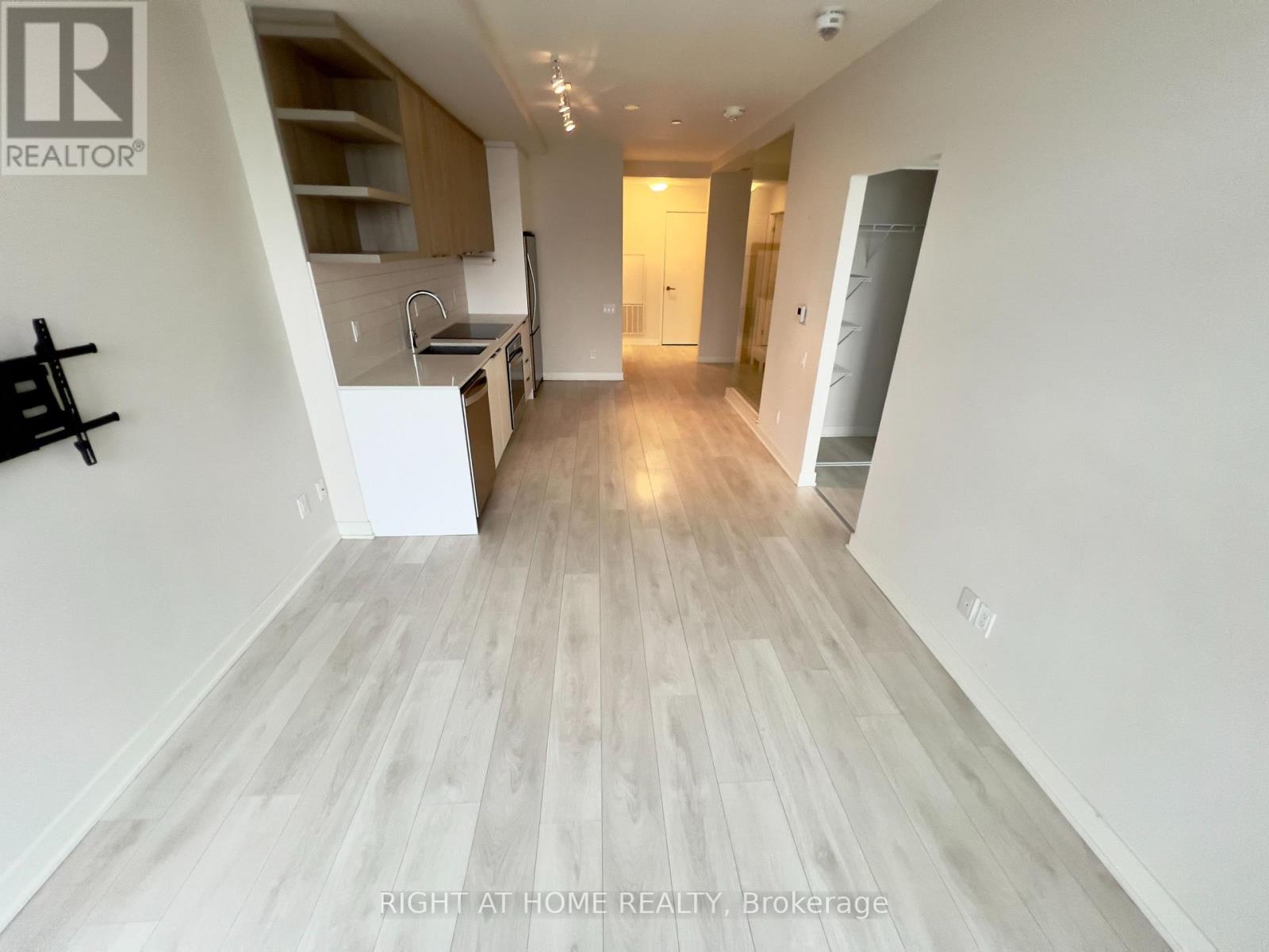 2210 - 6 Sonic Way, Toronto, Ontario  M3C 0P1 - Photo 13 - C12455799