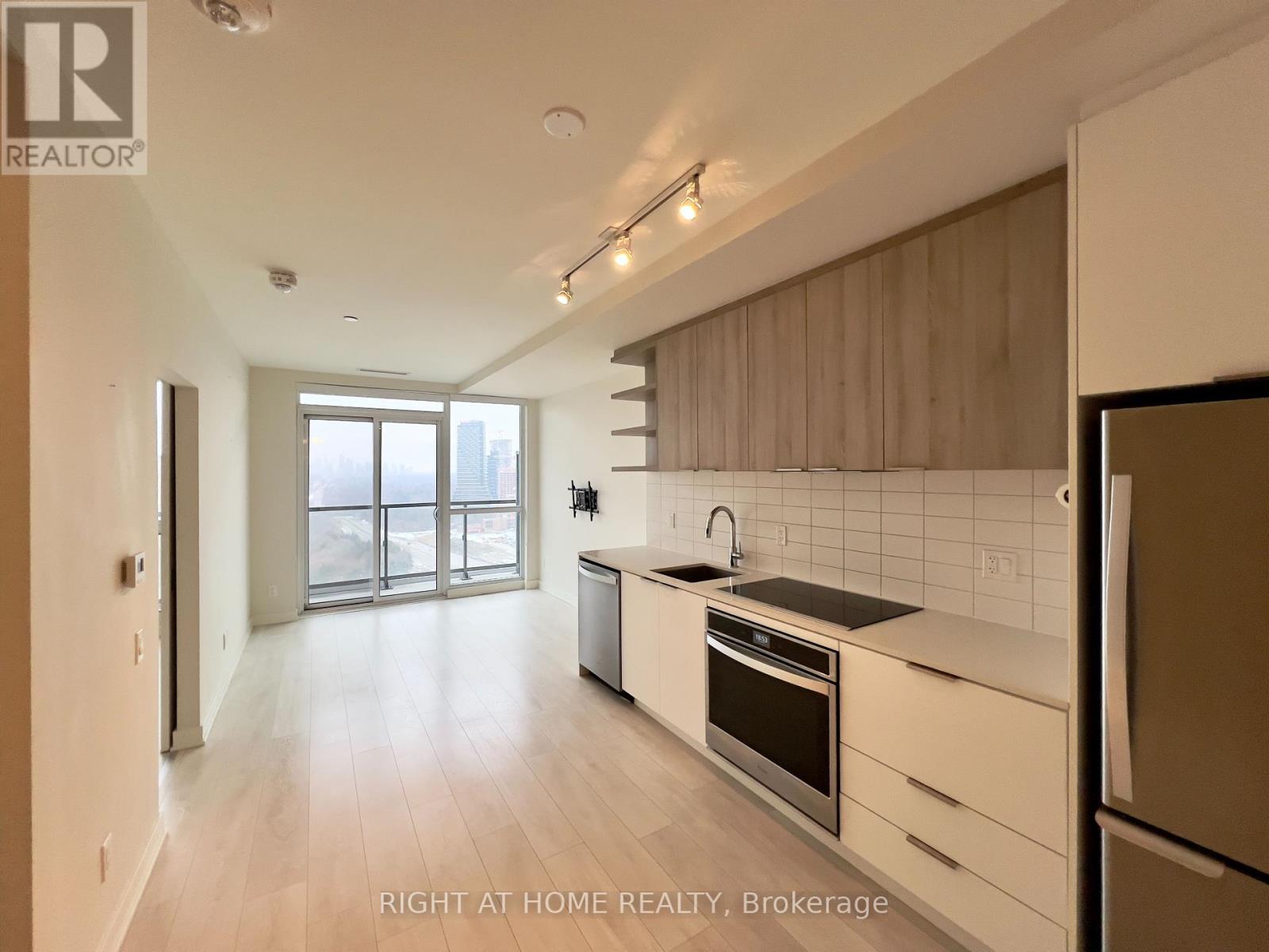2210 - 6 Sonic Way, Toronto, Ontario  M3C 0P1 - Photo 4 - C12455799