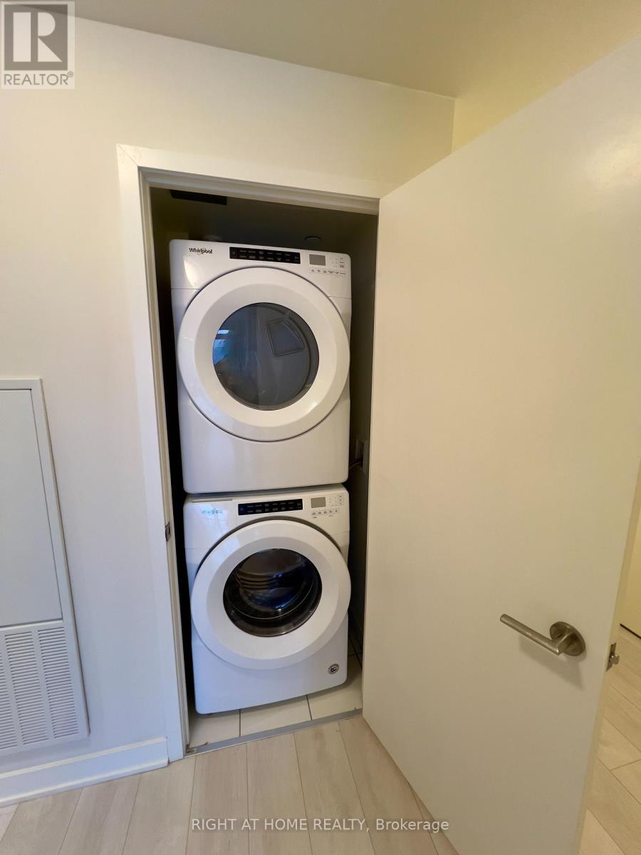 2210 - 6 Sonic Way, Toronto, Ontario  M3C 0P1 - Photo 7 - C12455799