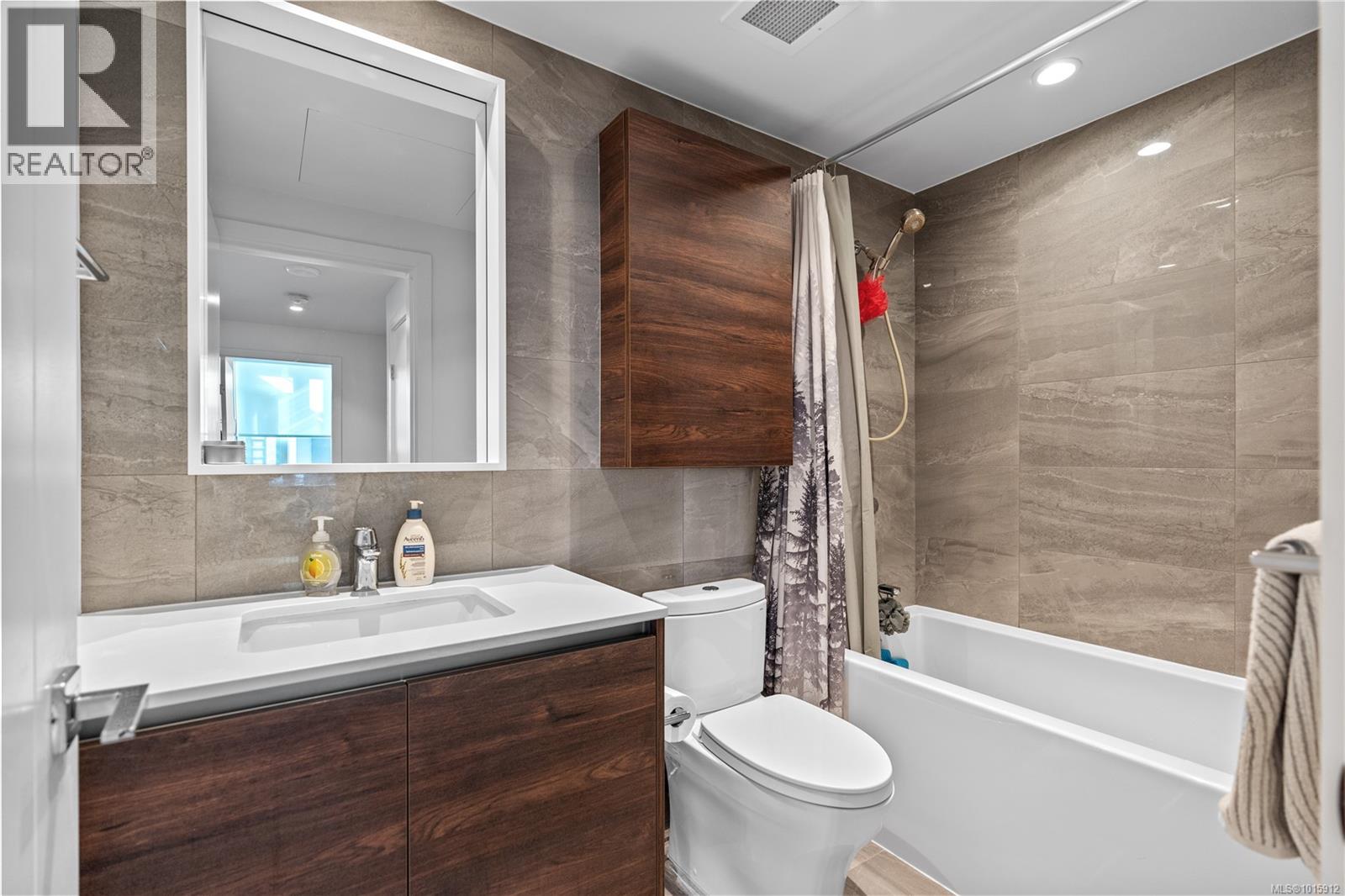 504 369 Tyee Rd, Victoria, British Columbia  V9A 0B6 - Photo 9 - 1015912