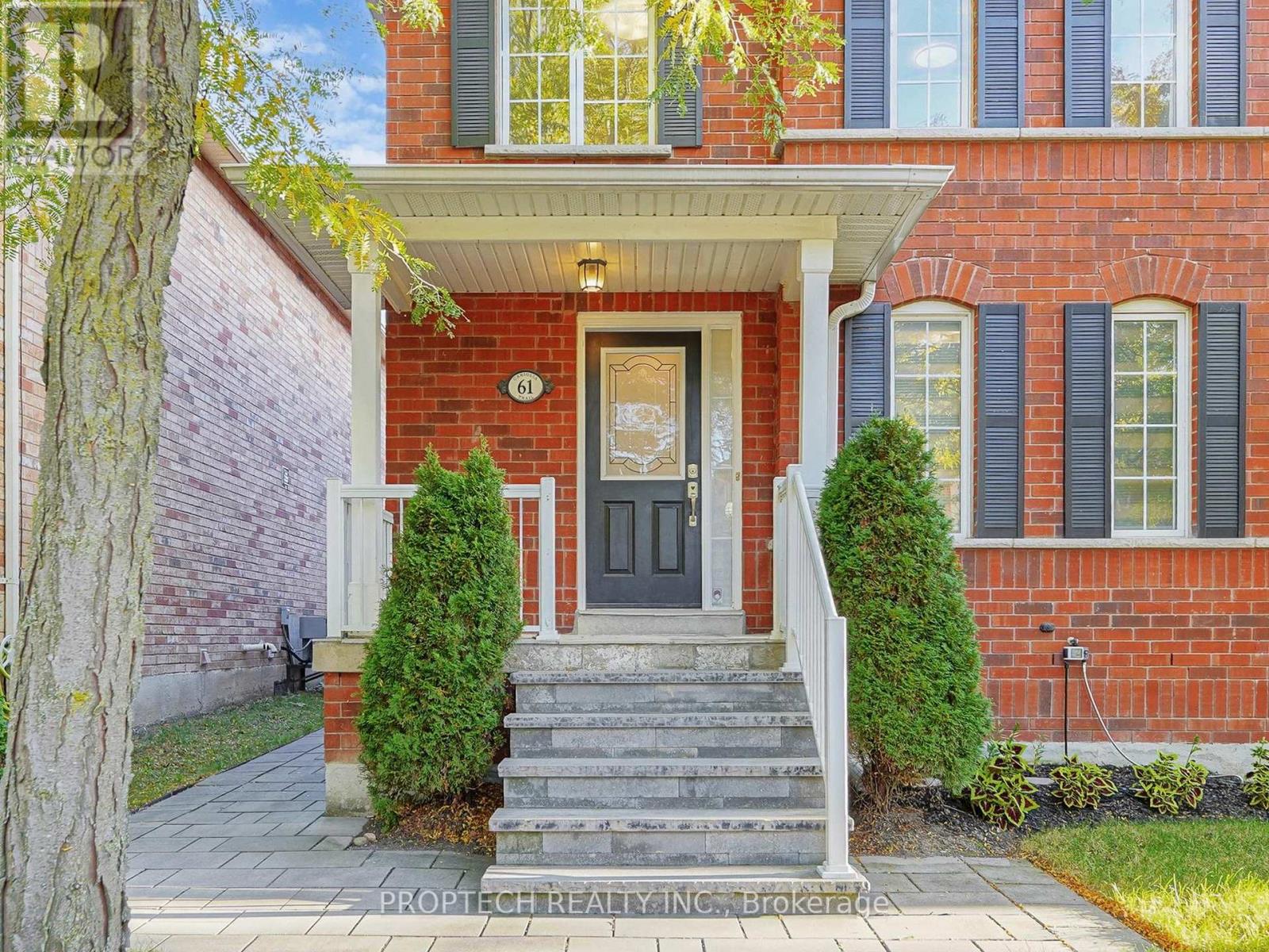 61 Cariglia Trail, Markham, Ontario  L3R 4X1 - Photo 2 - N12455791