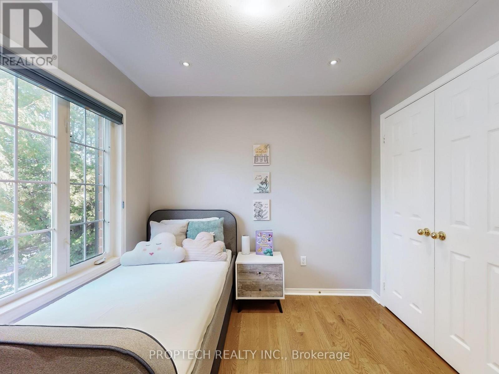 61 Cariglia Trail, Markham, Ontario  L3R 4X1 - Photo 29 - N12455791