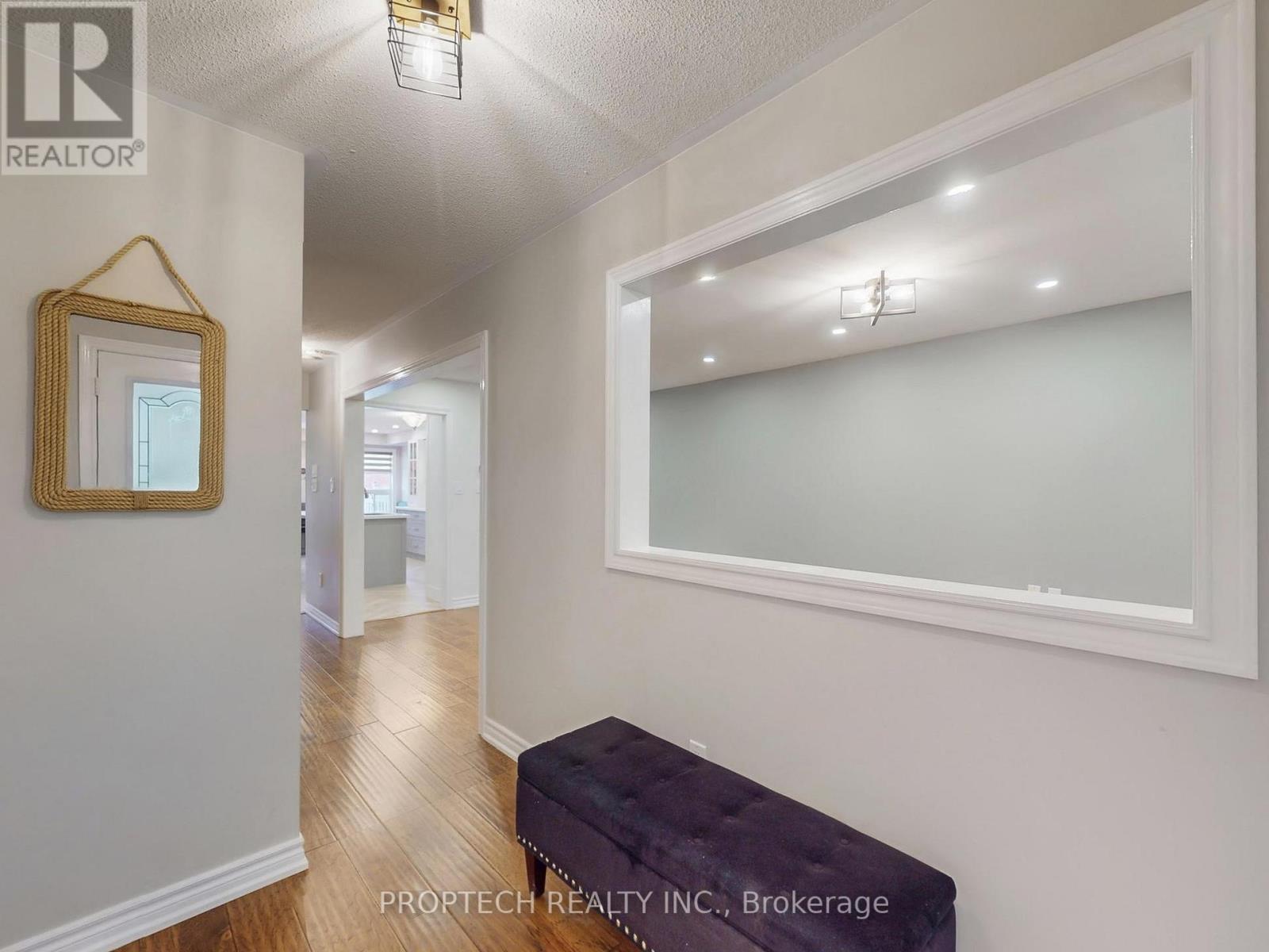 61 Cariglia Trail, Markham, Ontario  L3R 4X1 - Photo 4 - N12455791