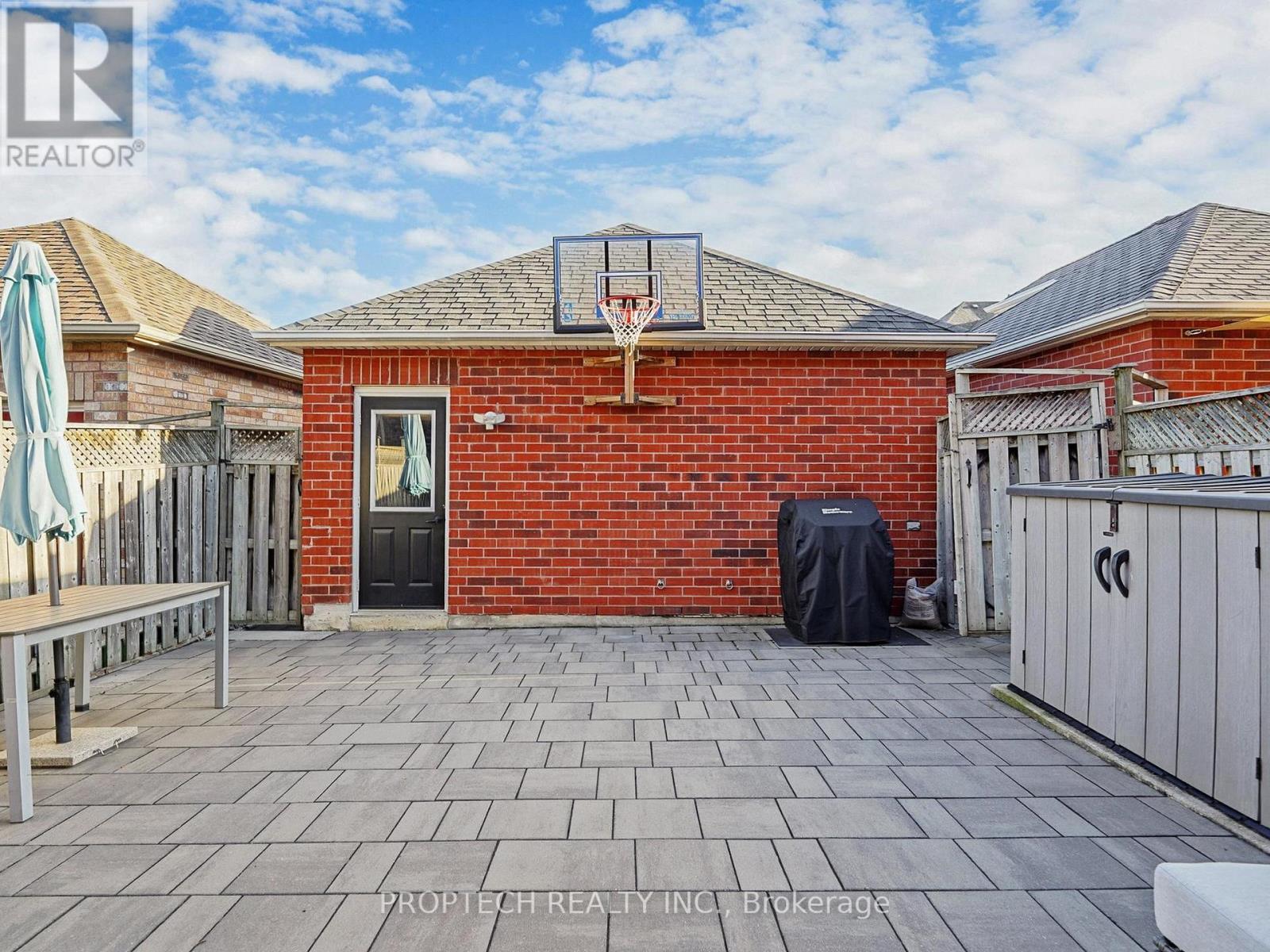 61 Cariglia Trail, Markham, Ontario  L3R 4X1 - Photo 42 - N12455791