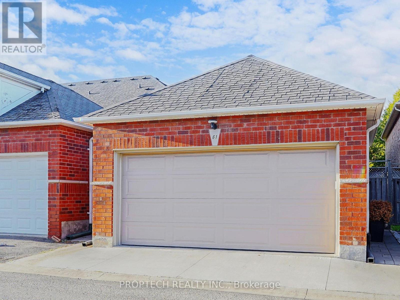 61 Cariglia Trail, Markham, Ontario  L3R 4X1 - Photo 43 - N12455791