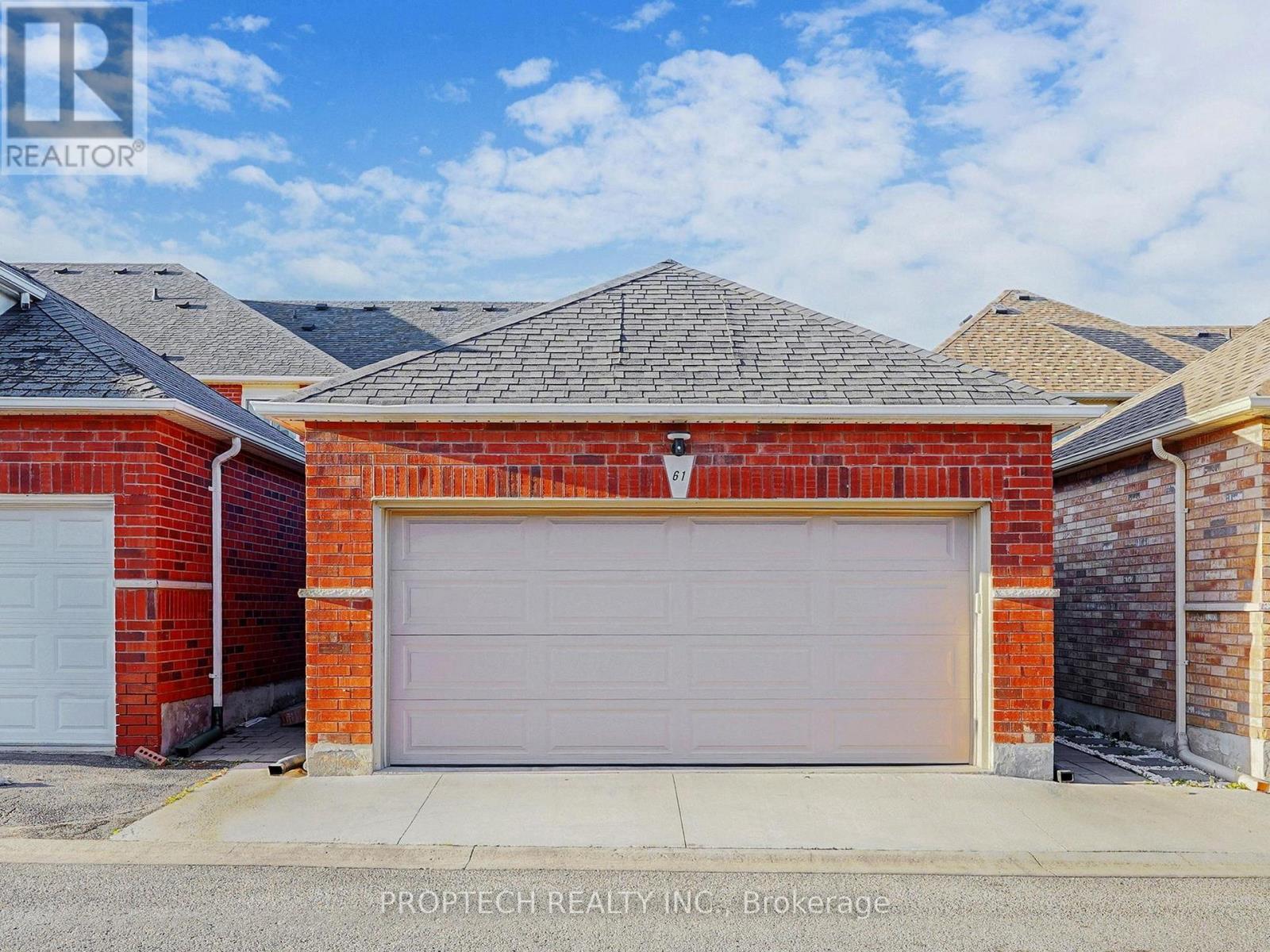 61 Cariglia Trail, Markham, Ontario  L3R 4X1 - Photo 44 - N12455791