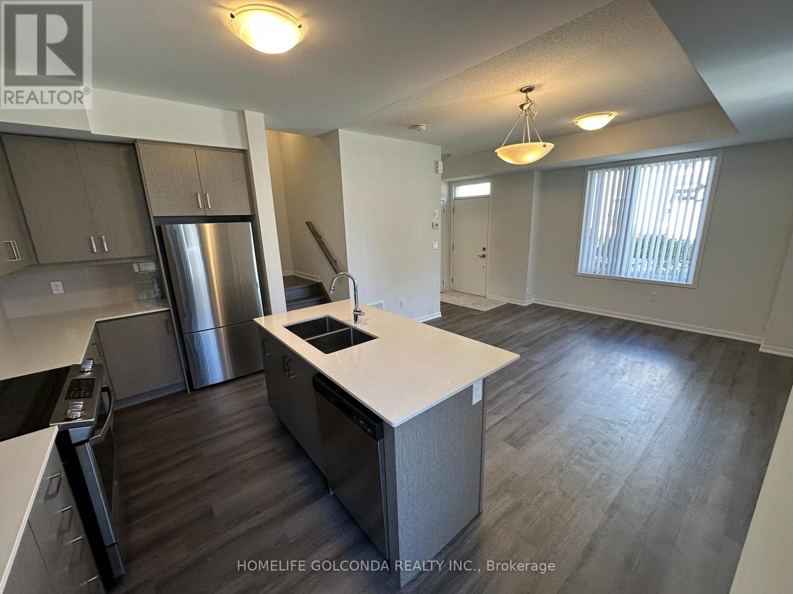 149 - 31 Almond Blossom Mews, Vaughan, Ontario  L4K 0N7 - Photo 4 - N12455803