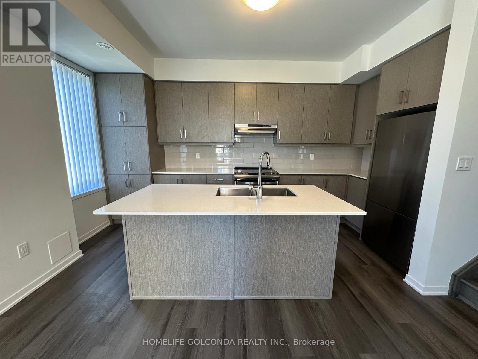 149 - 31 Almond Blossom Mews, Vaughan, Ontario  L4K 0N7 - Photo 6 - N12455803