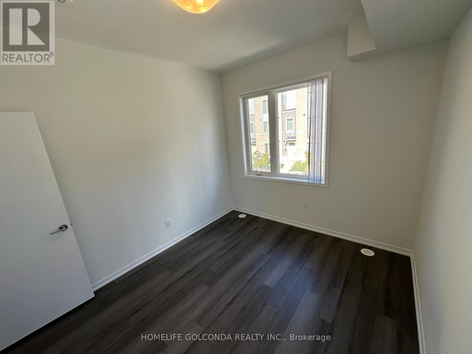 149 - 31 Almond Blossom Mews, Vaughan, Ontario  L4K 0N7 - Photo 8 - N12455803
