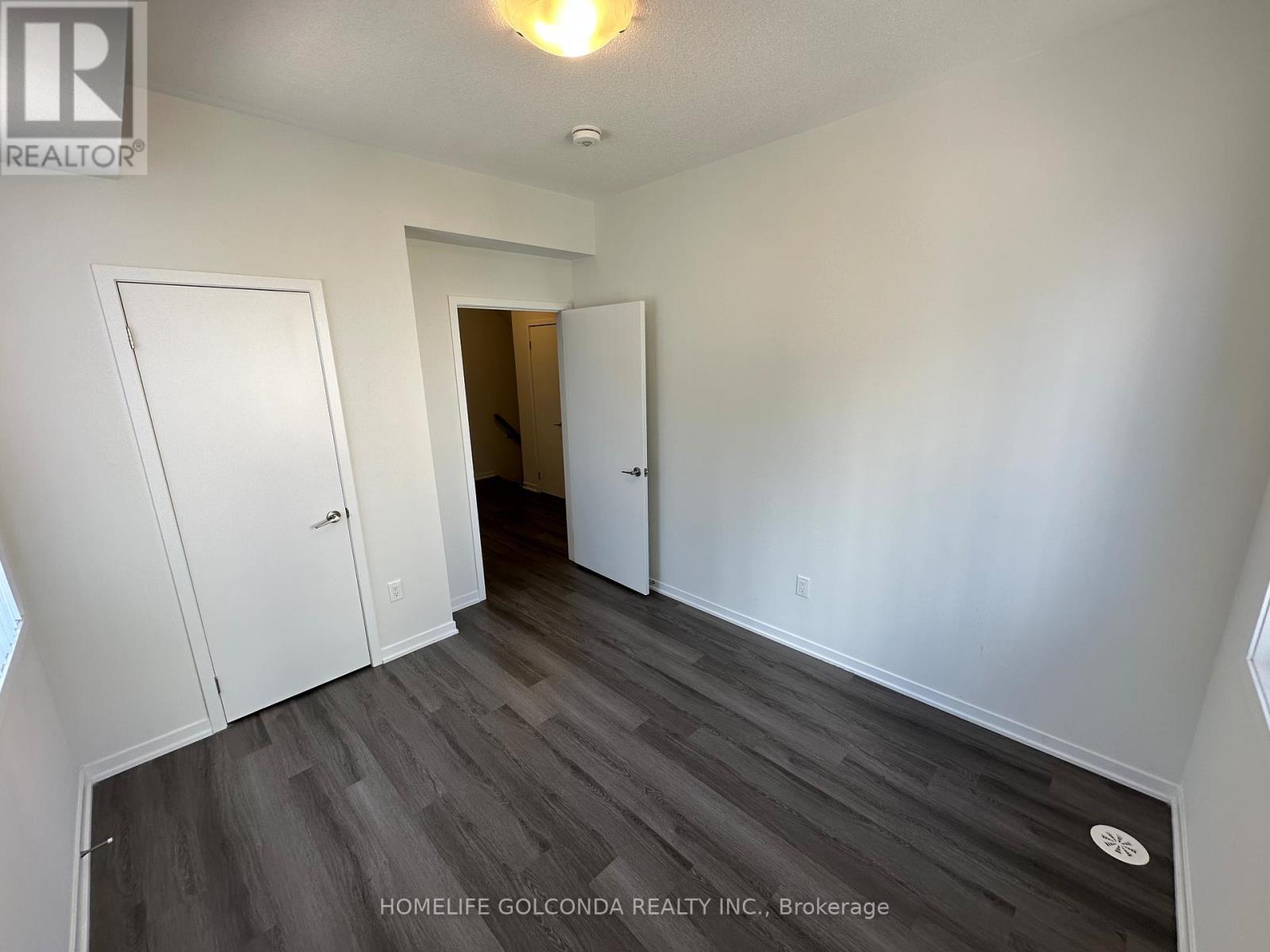 149 - 31 Almond Blossom Mews, Vaughan, Ontario  L4K 0N7 - Photo 9 - N12455803