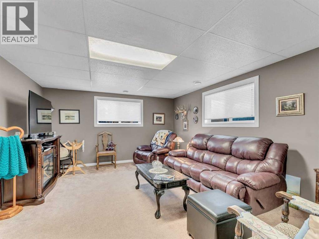 833 1 Streetclose W, Bassano, Alberta  T0J 0B0 - Photo 26 - A2263705