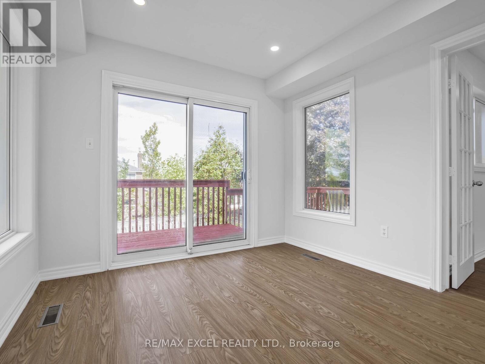 25 Golden Meadow Road, Barrie, Ontario  L4N 7E6 - Photo 11 - S12455798