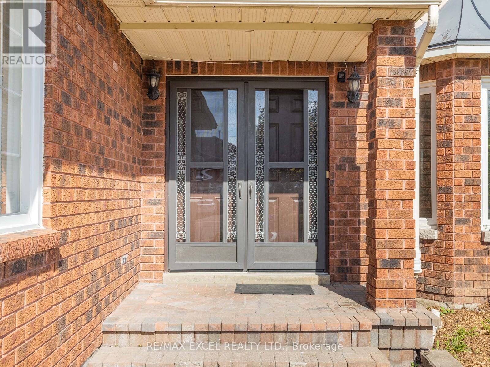 25 Golden Meadow Road, Barrie, Ontario  L4N 7E6 - Photo 3 - S12455798