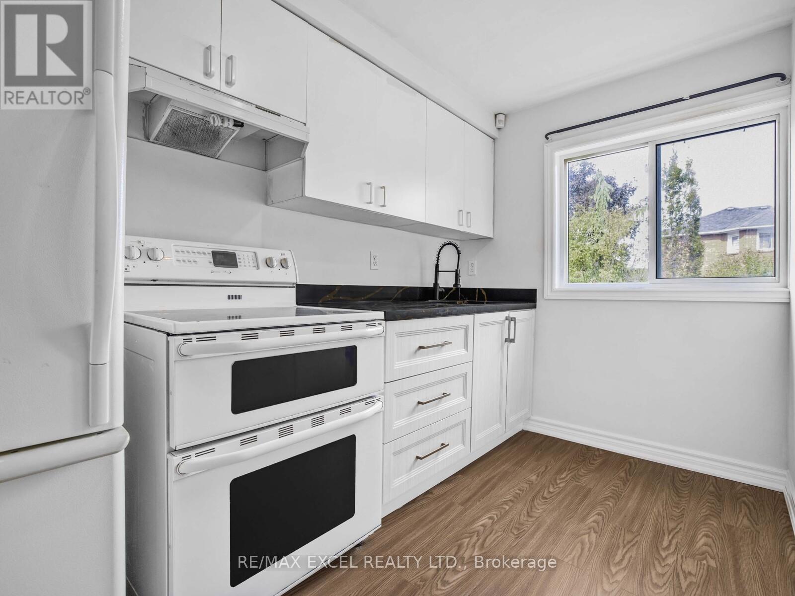 25 Golden Meadow Road, Barrie, Ontario  L4N 7E6 - Photo 35 - S12455798