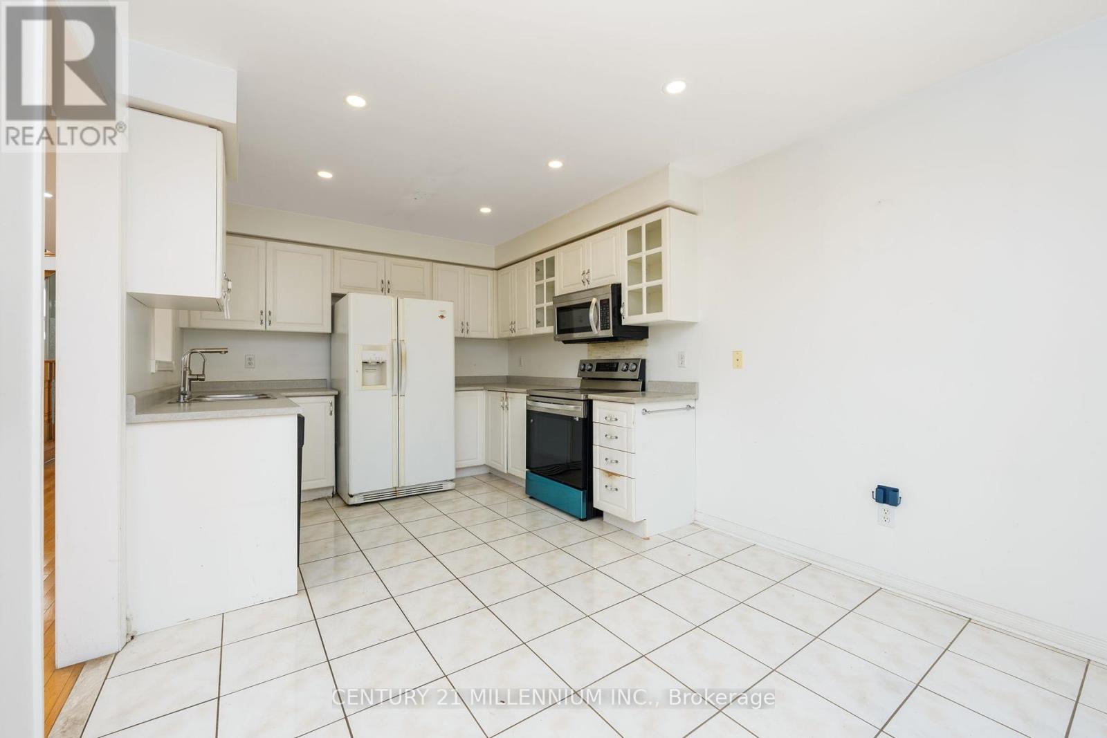 87 Heartleaf Crescent, Brampton, Ontario  L7A 2B9 - Photo 15 - W12455787