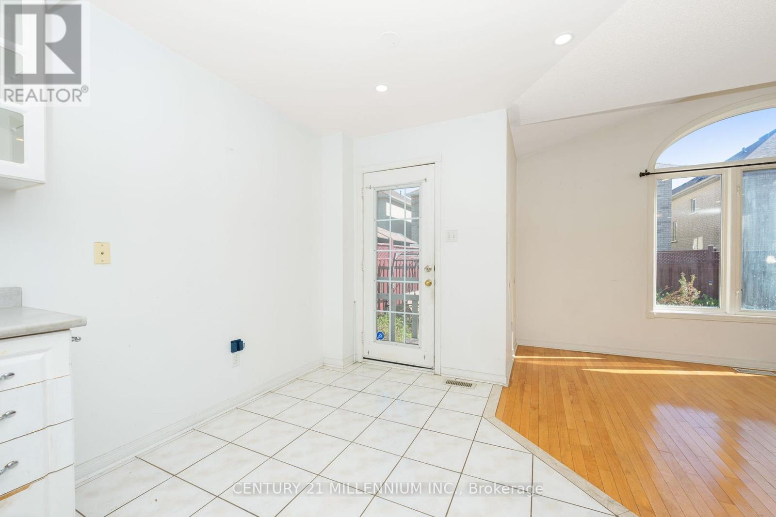 87 Heartleaf Crescent, Brampton, Ontario  L7A 2B9 - Photo 16 - W12455787