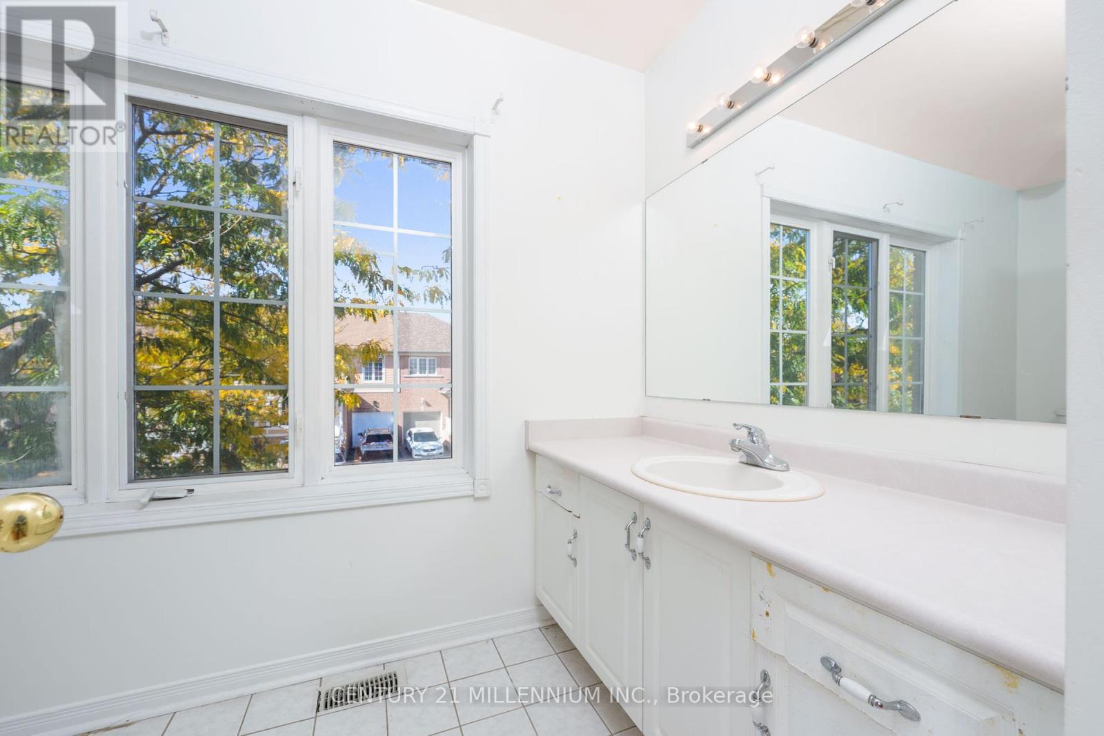 87 Heartleaf Crescent, Brampton, Ontario  L7A 2B9 - Photo 22 - W12455787