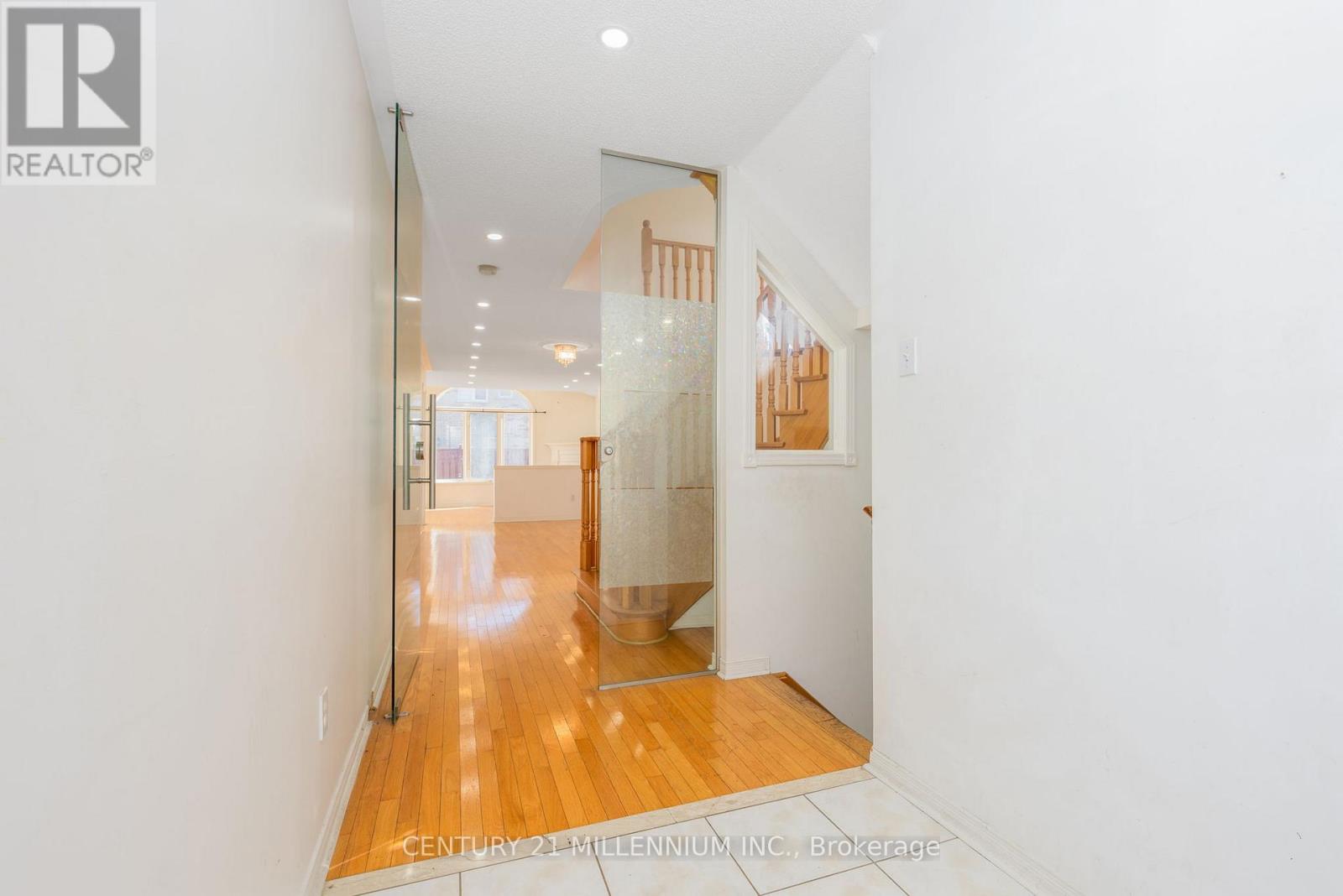 87 Heartleaf Crescent, Brampton, Ontario  L7A 2B9 - Photo 7 - W12455787