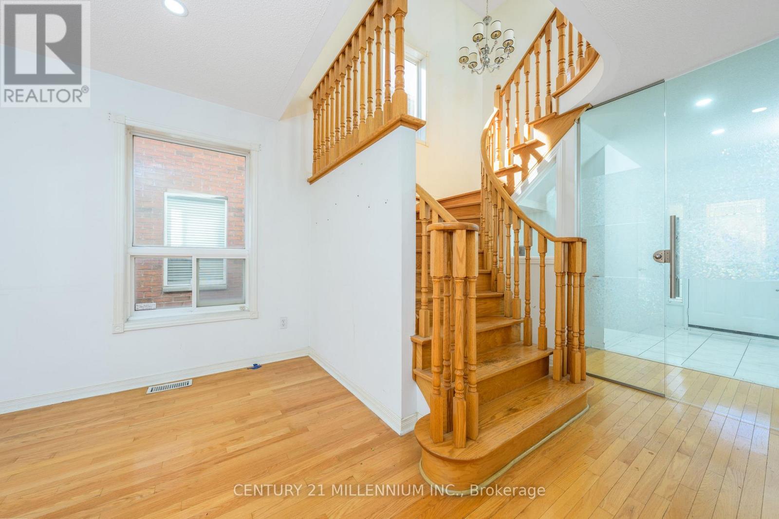 87 Heartleaf Crescent, Brampton, Ontario  L7A 2B9 - Photo 9 - W12455787