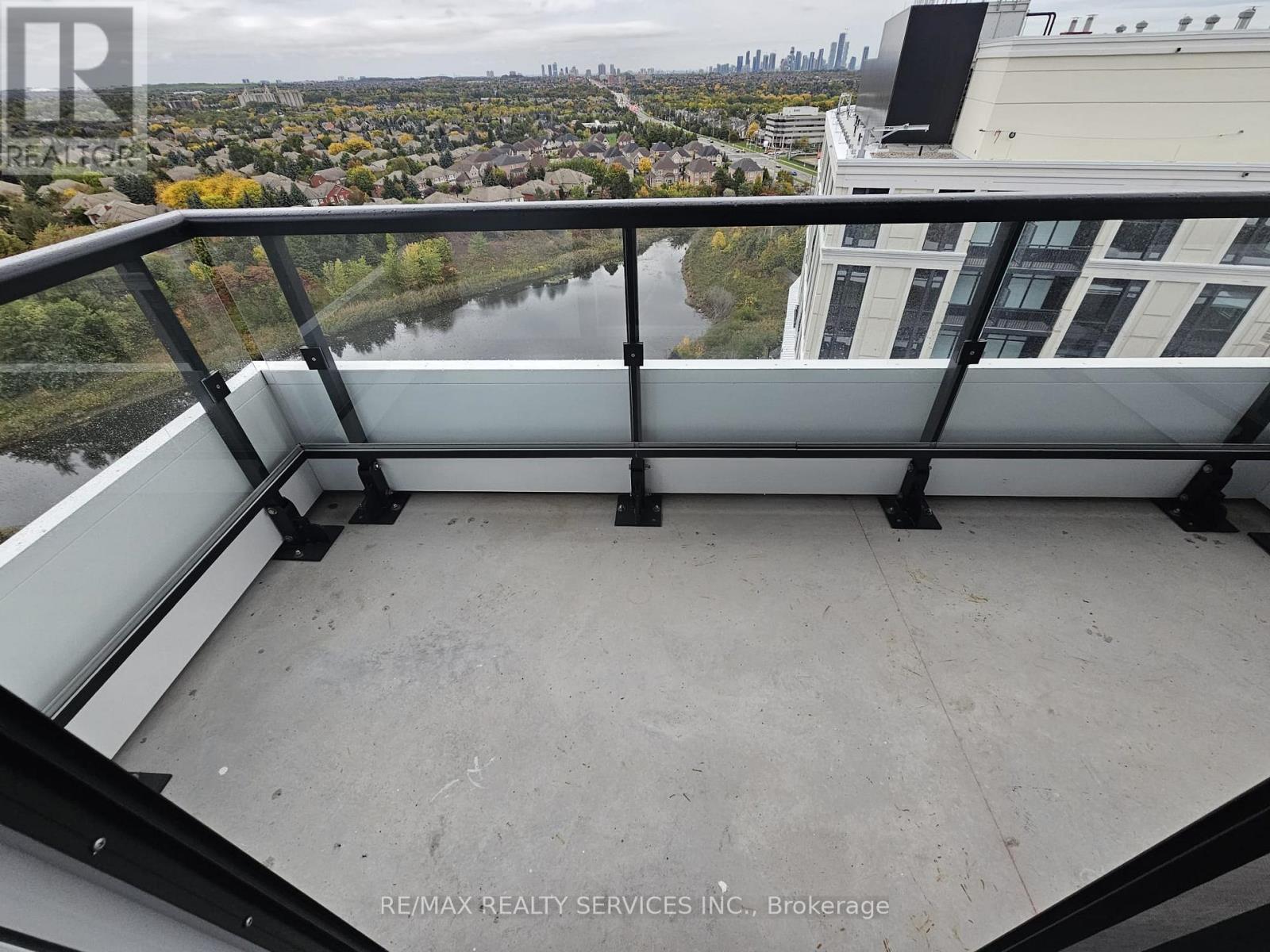 1305 - 2485 Eglinton Avenue W, Mississauga, Ontario  L5M 2T1 - Photo 32 - W12455795