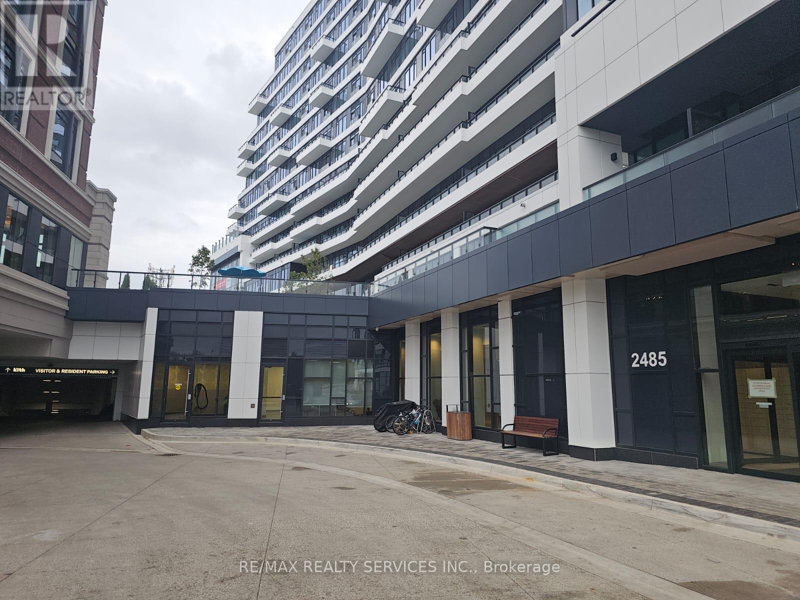 1305 - 2485 Eglinton Avenue W, Mississauga, Ontario  L5M 2T1 - Photo 4 - W12455795