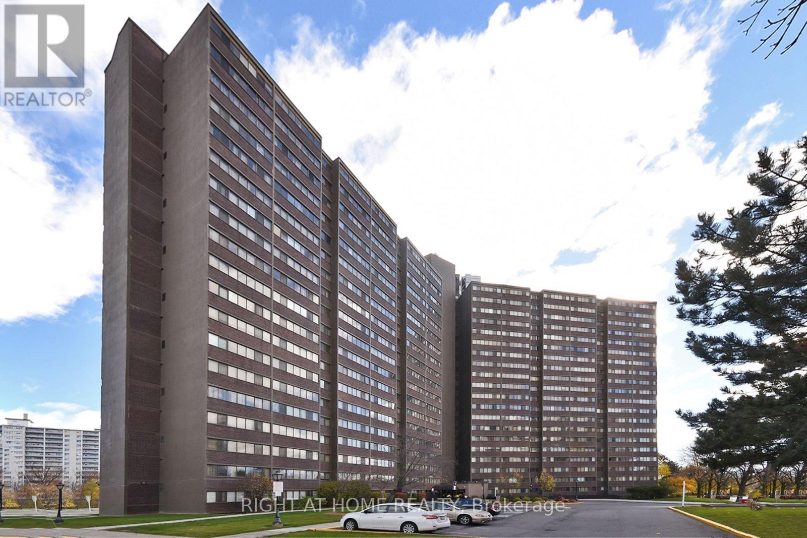 1508 - 11 WINCOTT DRIVE, Toronto, Ontario