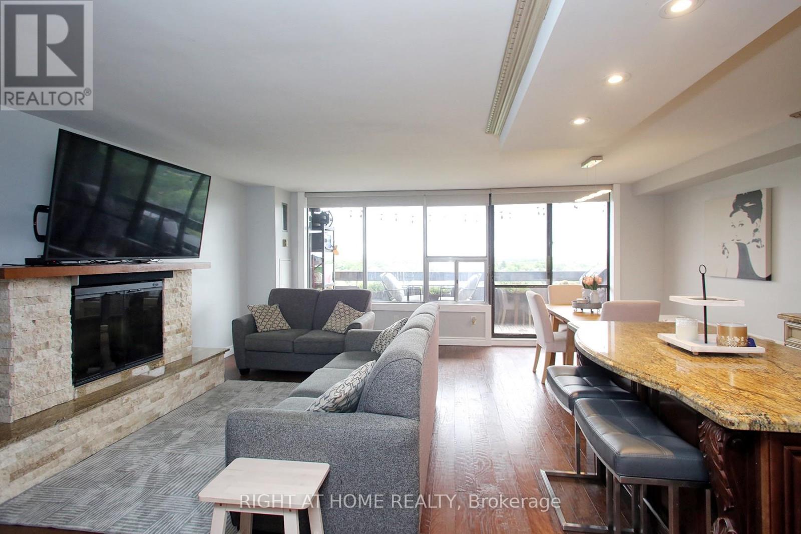 1508 - 11 Wincott Drive, Toronto, Ontario  M9R 2R9 - Photo 14 - W12455796