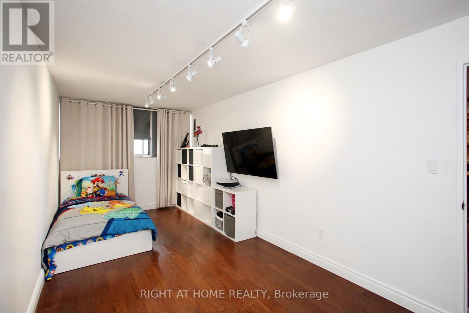1508 - 11 Wincott Drive, Toronto, Ontario  M9R 2R9 - Photo 17 - W12455796