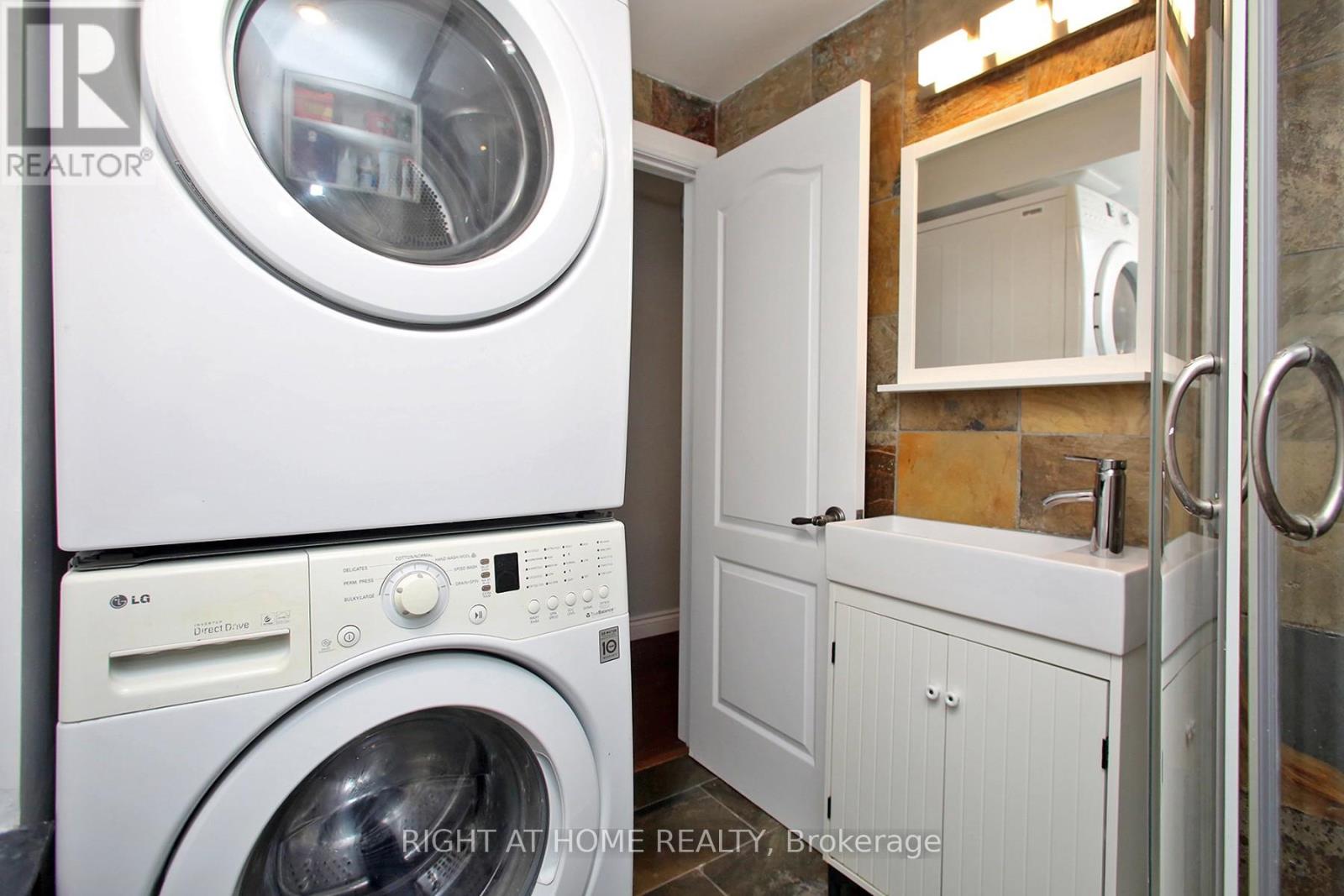 1508 - 11 Wincott Drive, Toronto, Ontario  M9R 2R9 - Photo 19 - W12455796