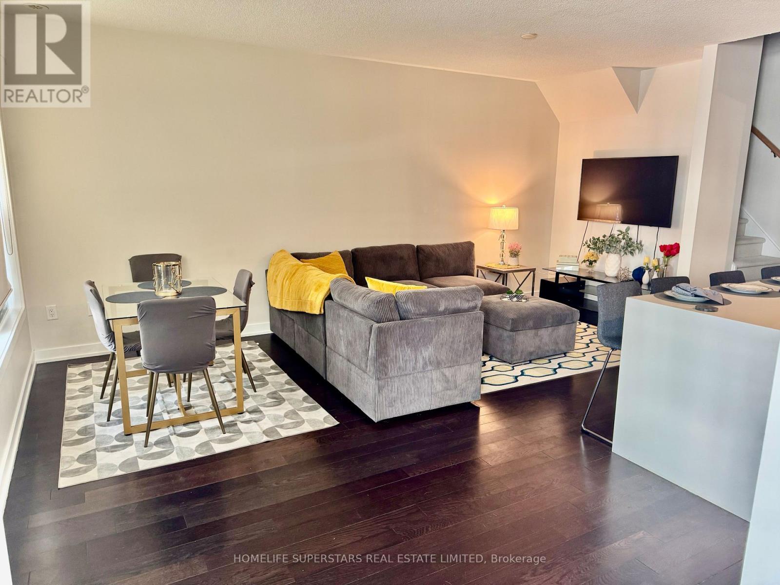Th 3 - 4070 Parkside Village Drive W, Mississauga, Ontario  L5B 0K2 - Photo 3 - W12455804