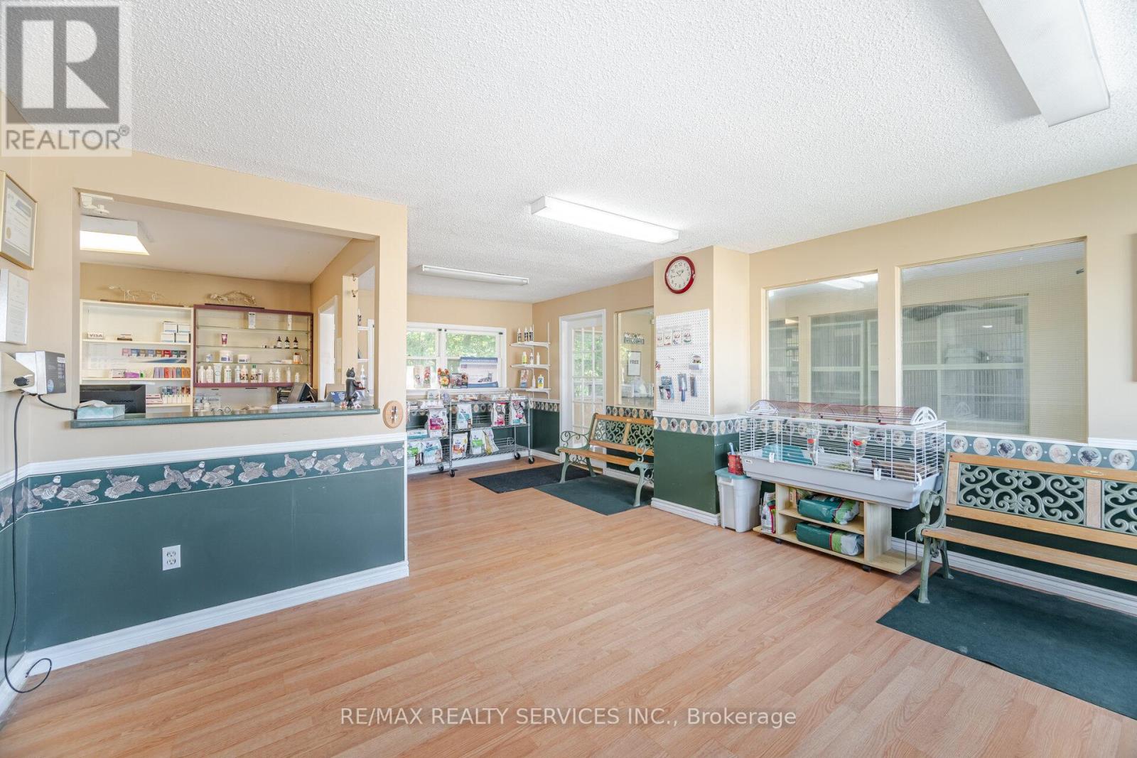 5330 Creditview Road, Mississauga, Ontario  L5M 5N5 - Photo 11 - W12455807