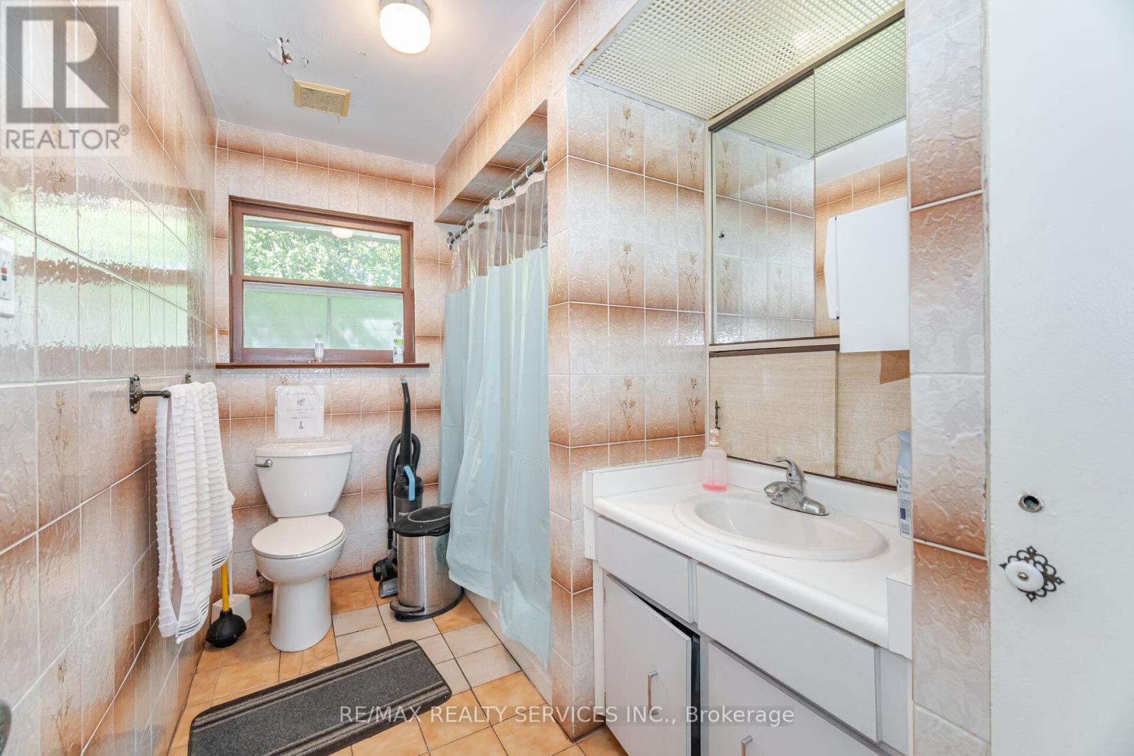 5330 Creditview Road, Mississauga, Ontario  L5M 5N5 - Photo 24 - W12455807