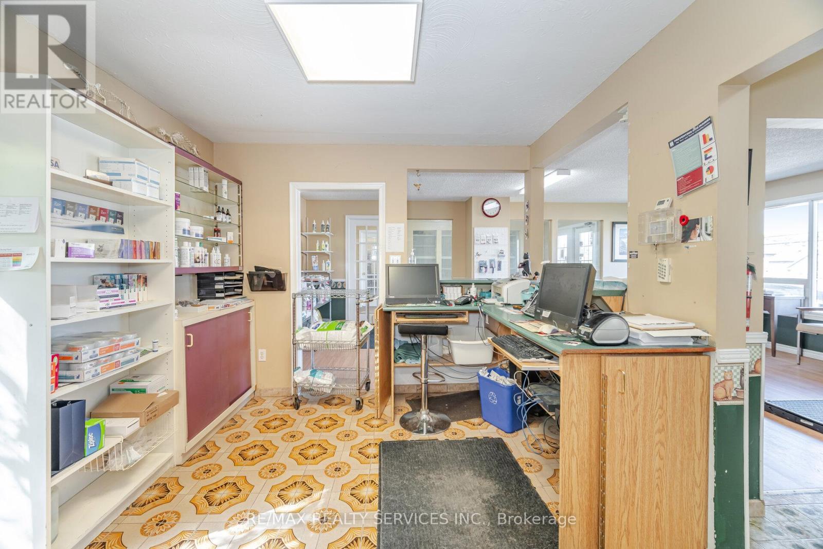 5330 Creditview Road, Mississauga, Ontario  L5M 5N5 - Photo 11 - W12455812